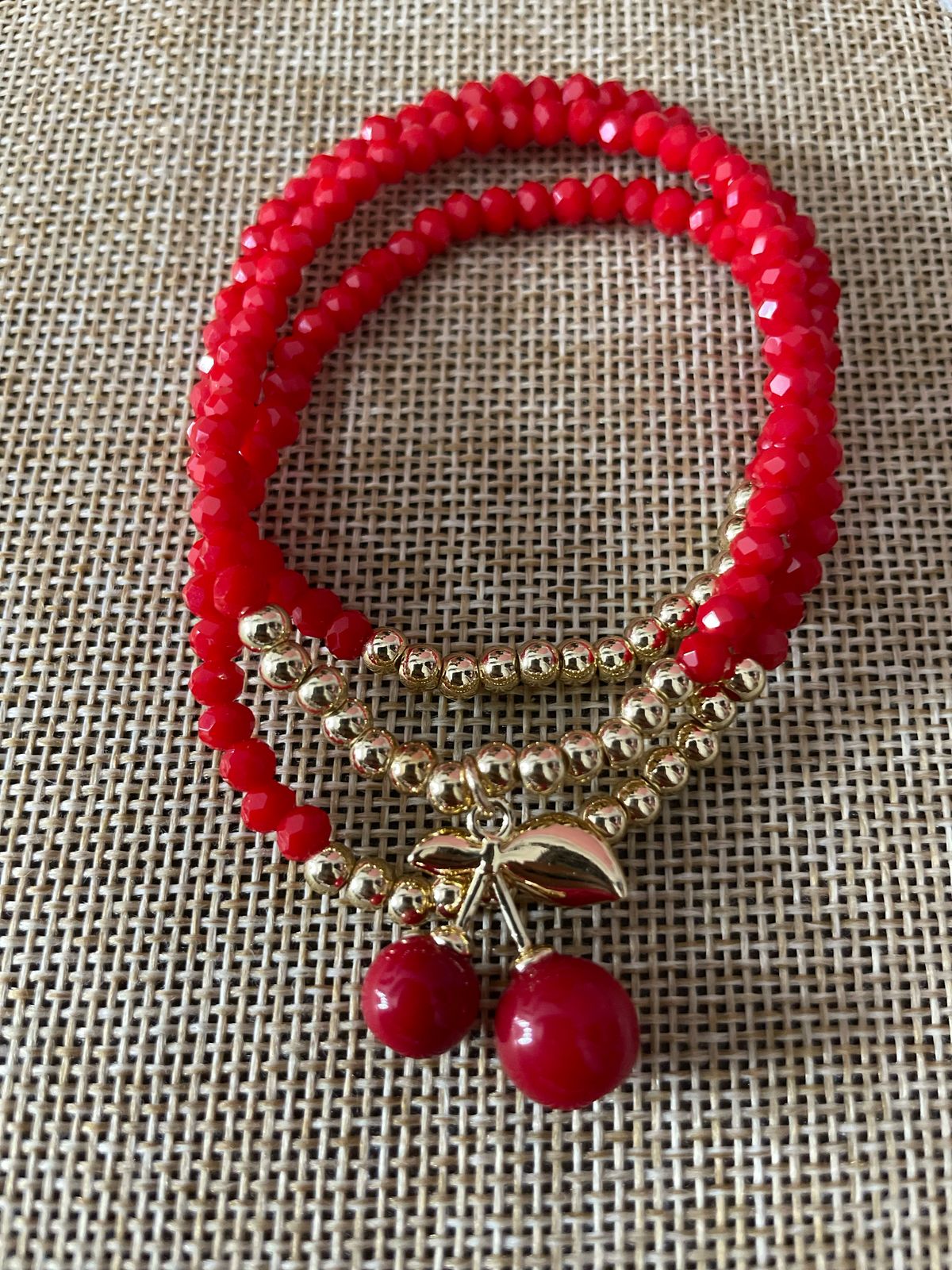 Set depulsera cherry 🍒❤️